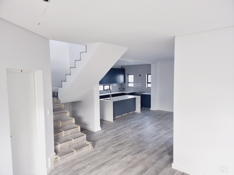 4 Bedroom Property for Sale in Sandown Western Cape